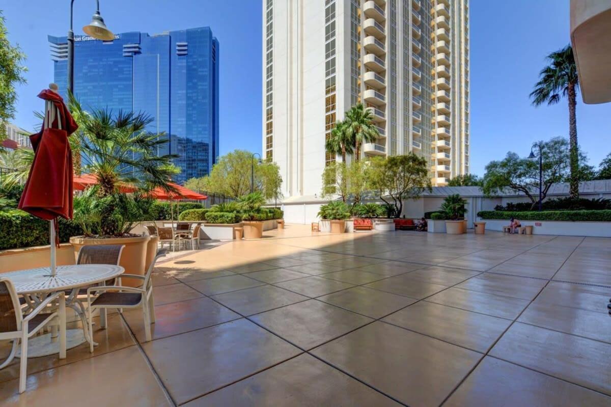 Mgm Signature-16-719 Strip View Jacuzzi Studio Las Vegas Eksteriør billede